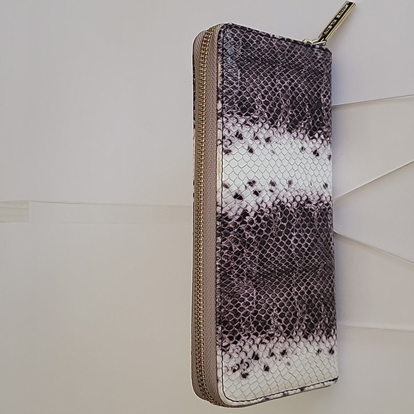 ANNE KLEIN BROWN AND CREAM SNAKE PRINT WALLET - Picture 3 of 6